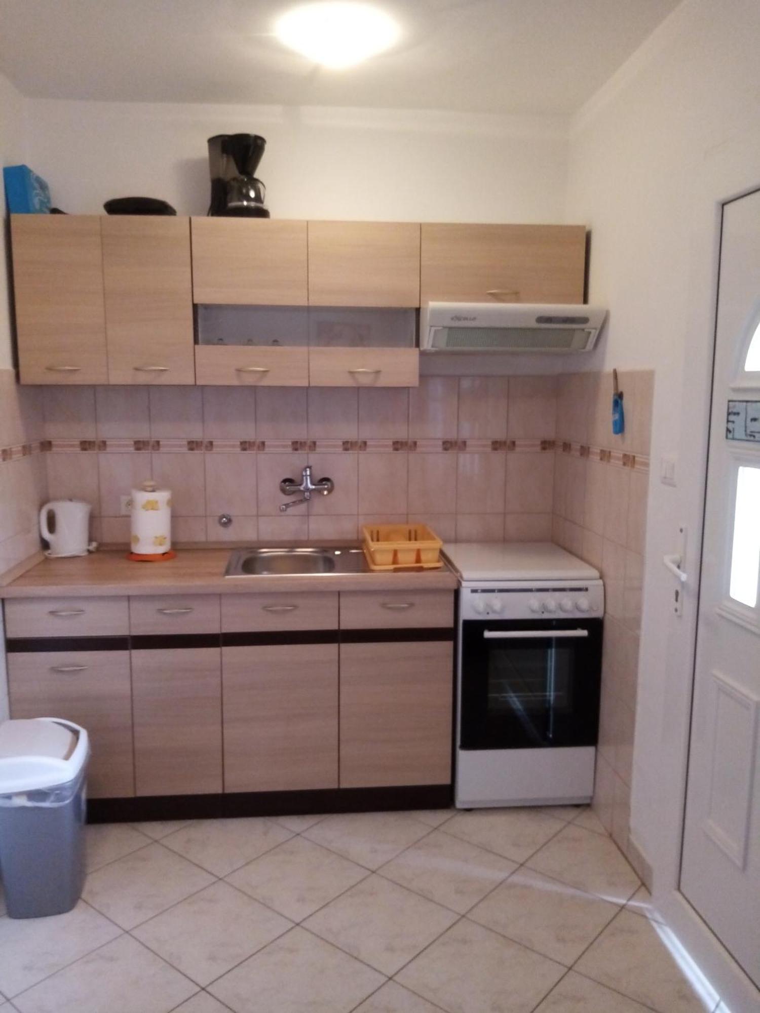 Apartmani Vitkovic II 茨雷斯 外观 照片