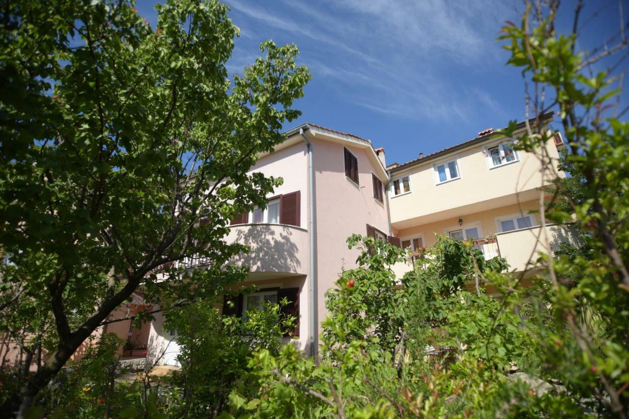 Apartmani Vitkovic II 茨雷斯 外观 照片